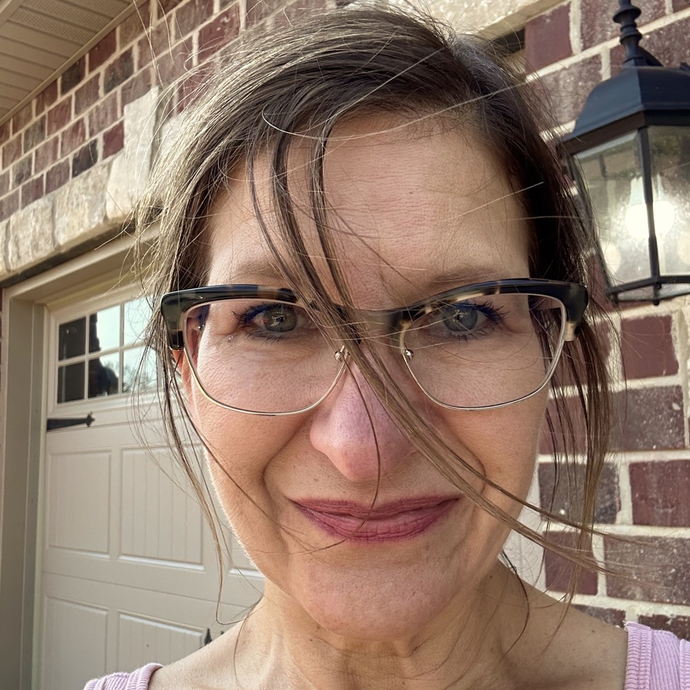 Meet your Posher, Melissa